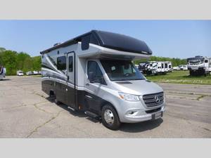  Dynamax Isata 3 24FW